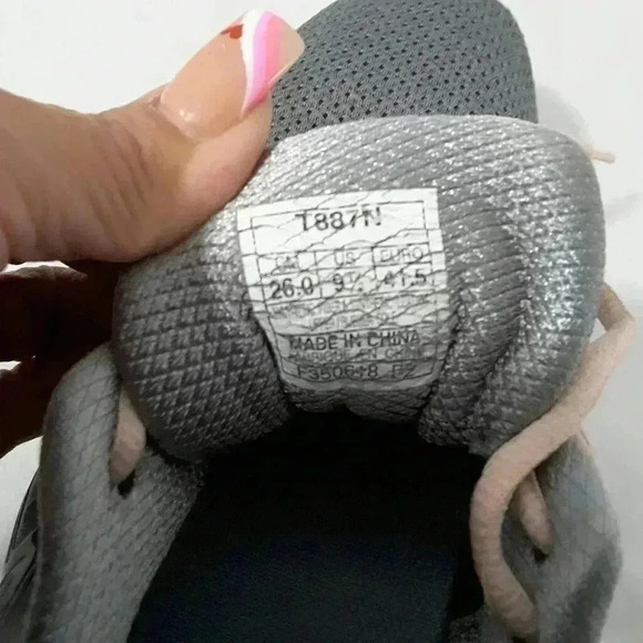 ASICS Gel Quantum 180 Grey Pink Athletic Shoes - Picture 9 of 9